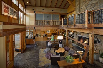 Hotel entrance and lobby at Willows Lodge