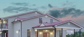 Super 8 by Wyndham Talladega AL