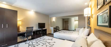 Suite, Non Smoking | Premium bedding, pillowtop beds, in-room safe, desk