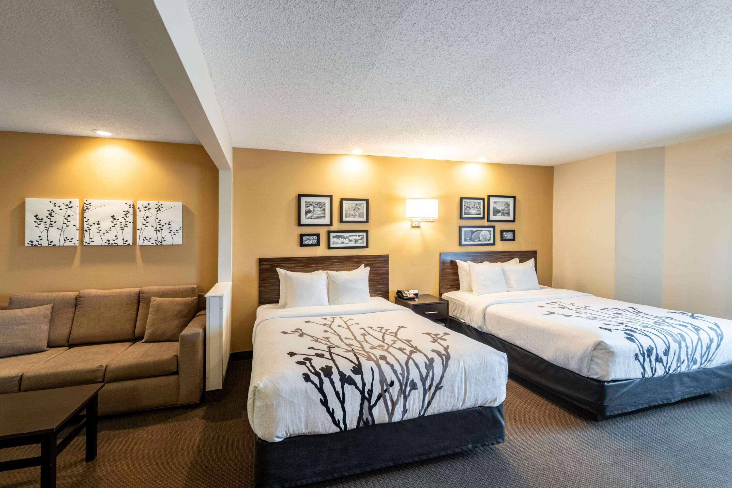 suite, non smoking | premium bedding, pillow-top beds, in-room safe, desk