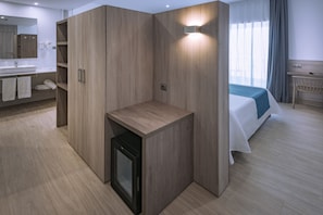 Frigobar, Wi-Fi de cortesia, roupa de cama
