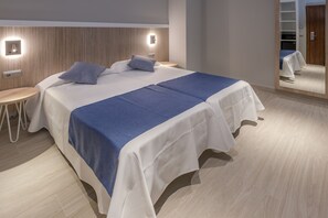 Minibar, wifi gratis, ropa de cama