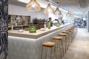 Bar (in der Unterkunft)