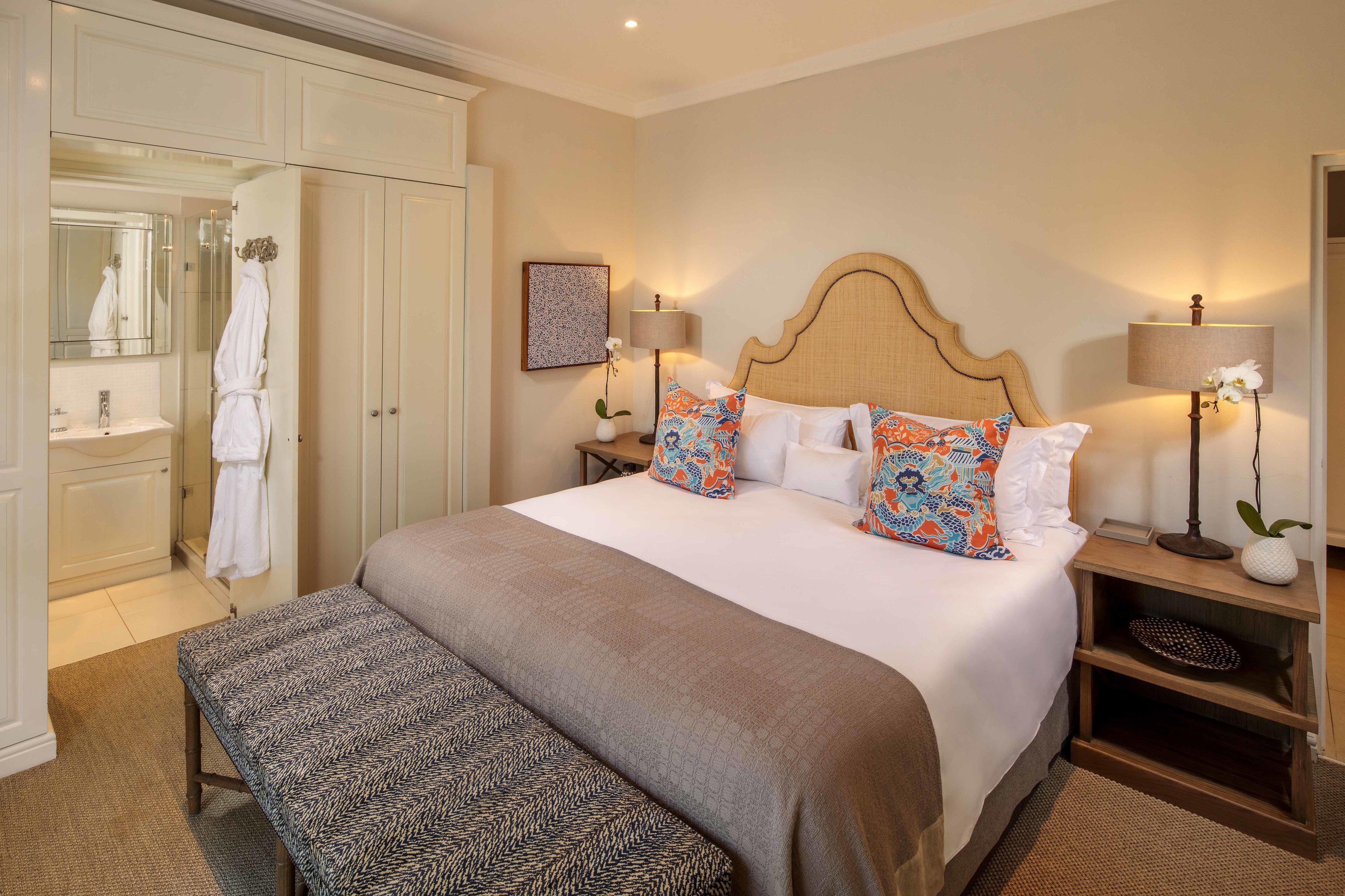 Premium bedding, free minibar items, in-room safe, desk