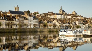City shuttle - La Côte Saint Jacques And Spa (Joigny)