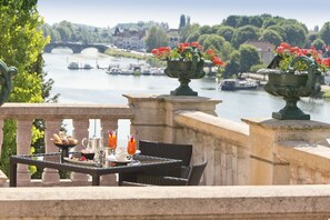 View from room - La Côte Saint Jacques And Spa (Joigny)