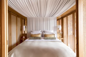Suite (Cocoon)