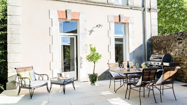 House | Premium bedding, pillowtop beds, minibar, in-room safe - Chateau De Montcaud (Sabran)
