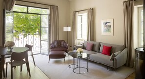 Departamento | Ropa de cama de alta calidad, camas con pillow-top y minibar 