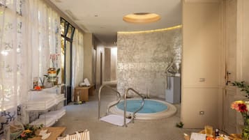 Soins corporels, massages des tissus profonds, massages suédois