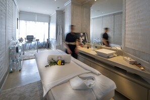 Soins du corps, massage en profondeur, massage suédois