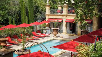 Outdoor pool, open 9:00 AM to 7:00 PM, pool umbrellas, sun loungers