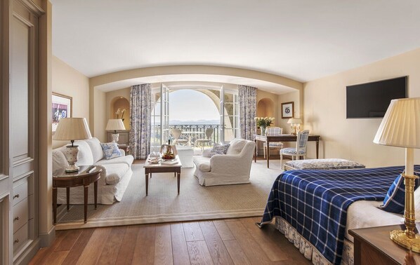 Deluxe Junior Suite | 高級寢具、迷你吧、房內夾萬、隔音