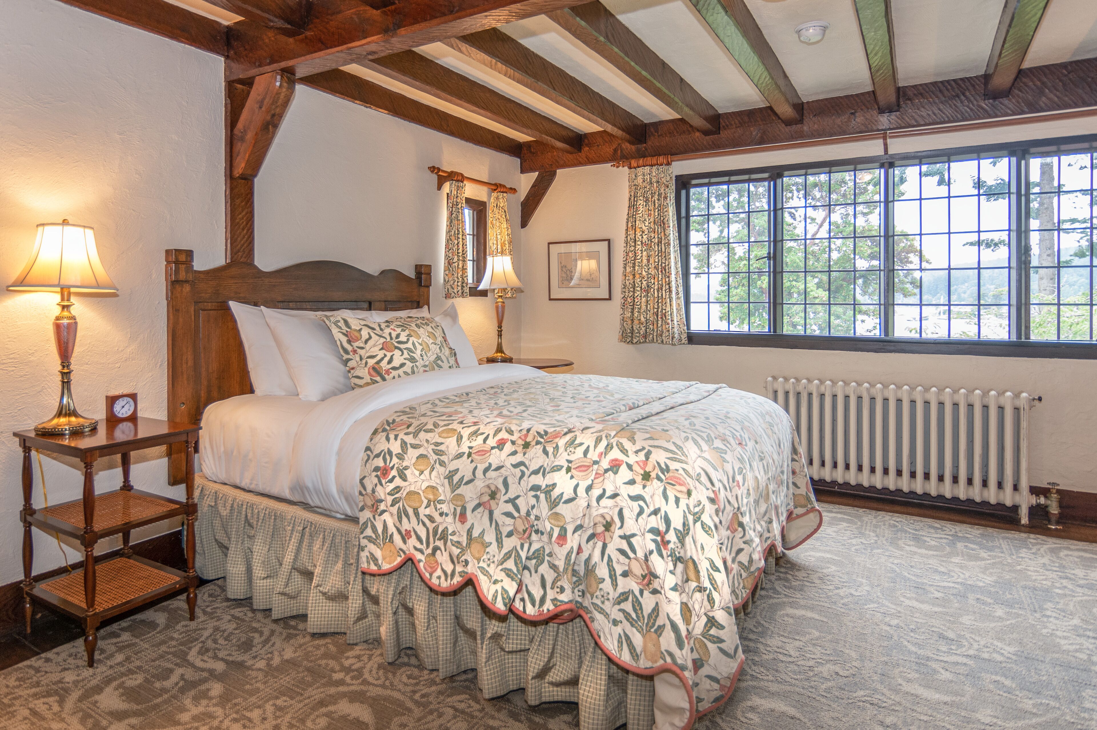 manor house up to 4 person occupancy - english breakfast | 1 bedroom, frette italian sheets, premium bedding, tempur-pedic beds