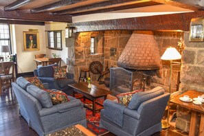 Fireplace - Hastings House Country House Hotel (Salt Spring Island)