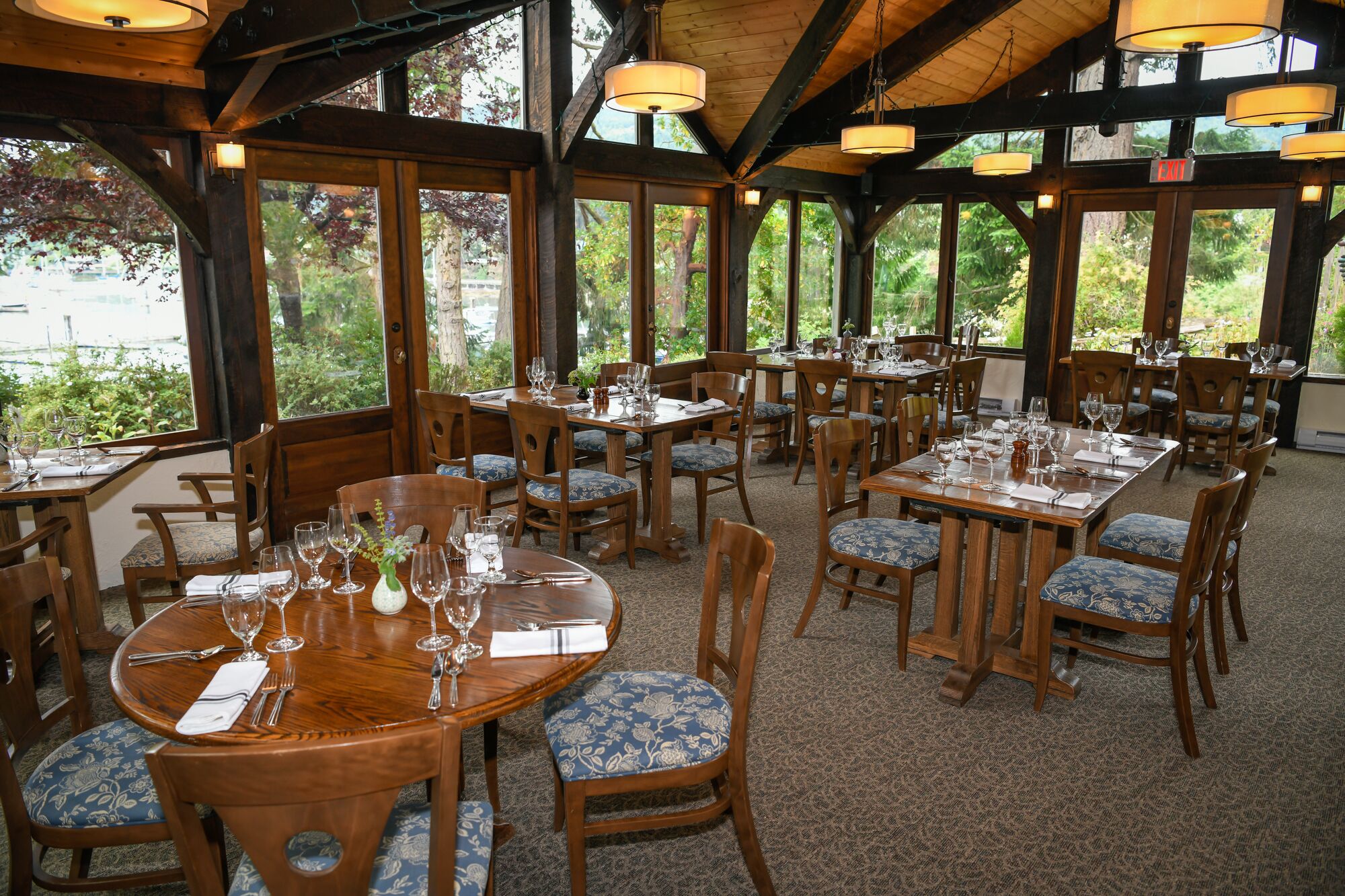 Dinner served, local cuisine, ocean views 