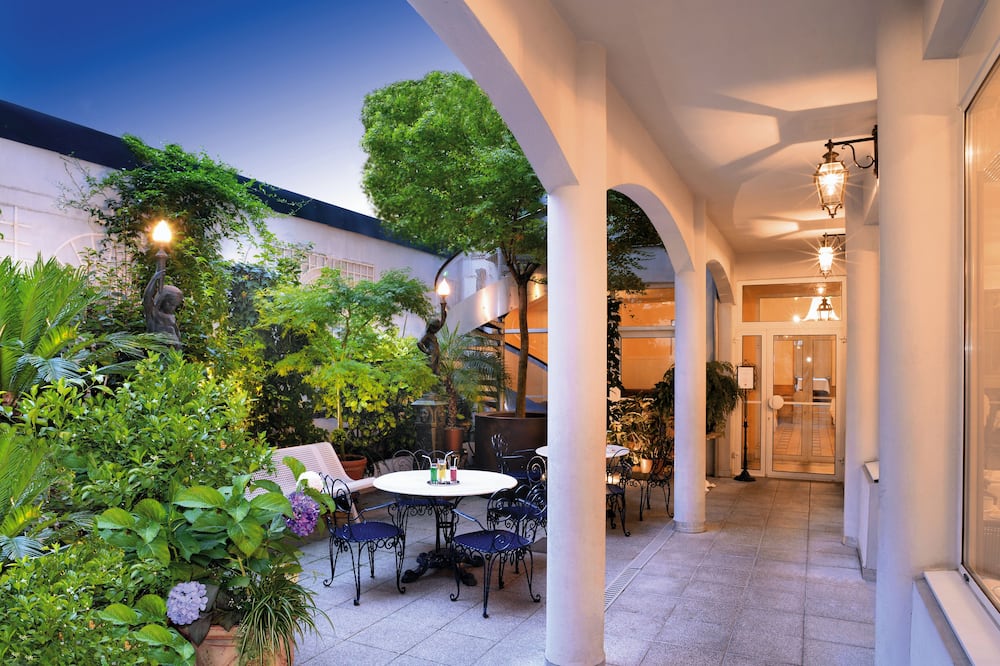 Hotel Gloria et Avenue