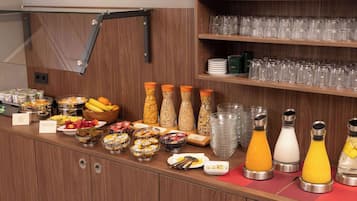 Alimentos y bebidas