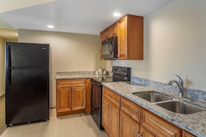 Premium bedding, in-room safe, desk, laptop workspace - Comfort Inn & Suites Rochelle - DeKalb (Rochelle)