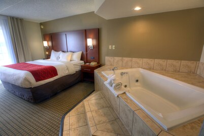 Comfort Inn & Suites Rochelle - DeKalb
