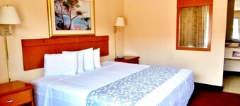 アメリカズ ベスト バリュー イン アラチュア