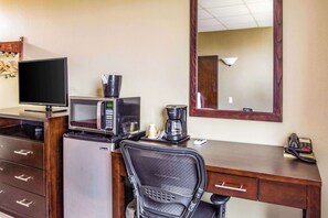 Desk, free WiFi, bed sheets