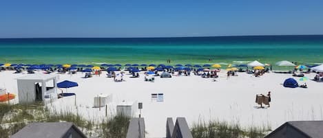 Private beach nearby, white sand, beach towels