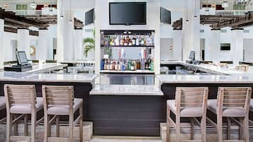 Bar (en la propiedad)