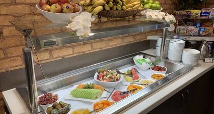 Quality Hotel Robertson Gardens