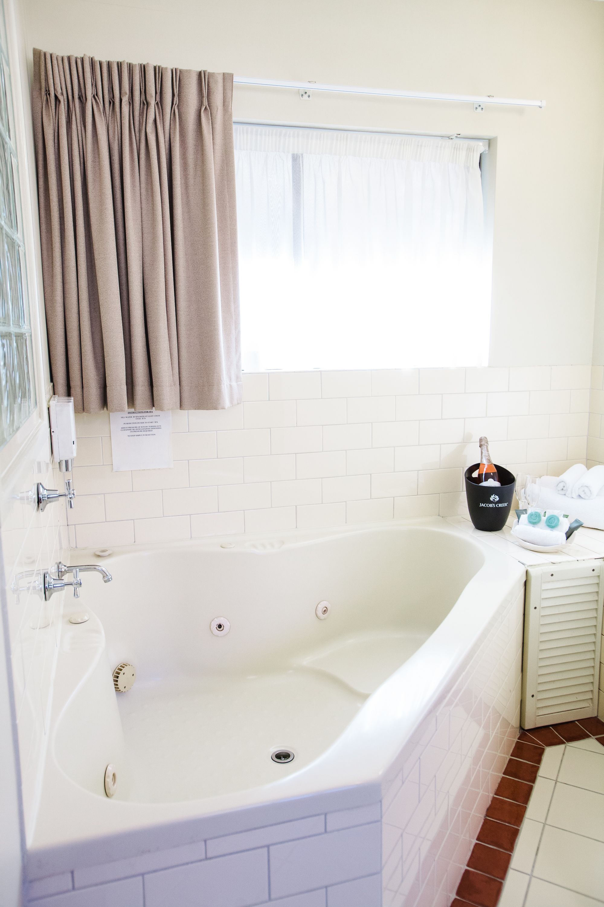 villa, 2 bedrooms | bathroom | shower, designer toiletries, hair dryer, towels