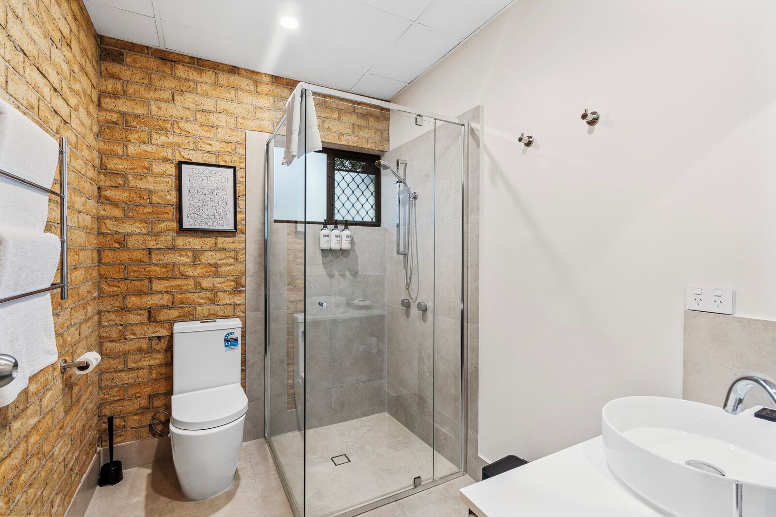 Photo - Quality Hotel Robertson Gardens