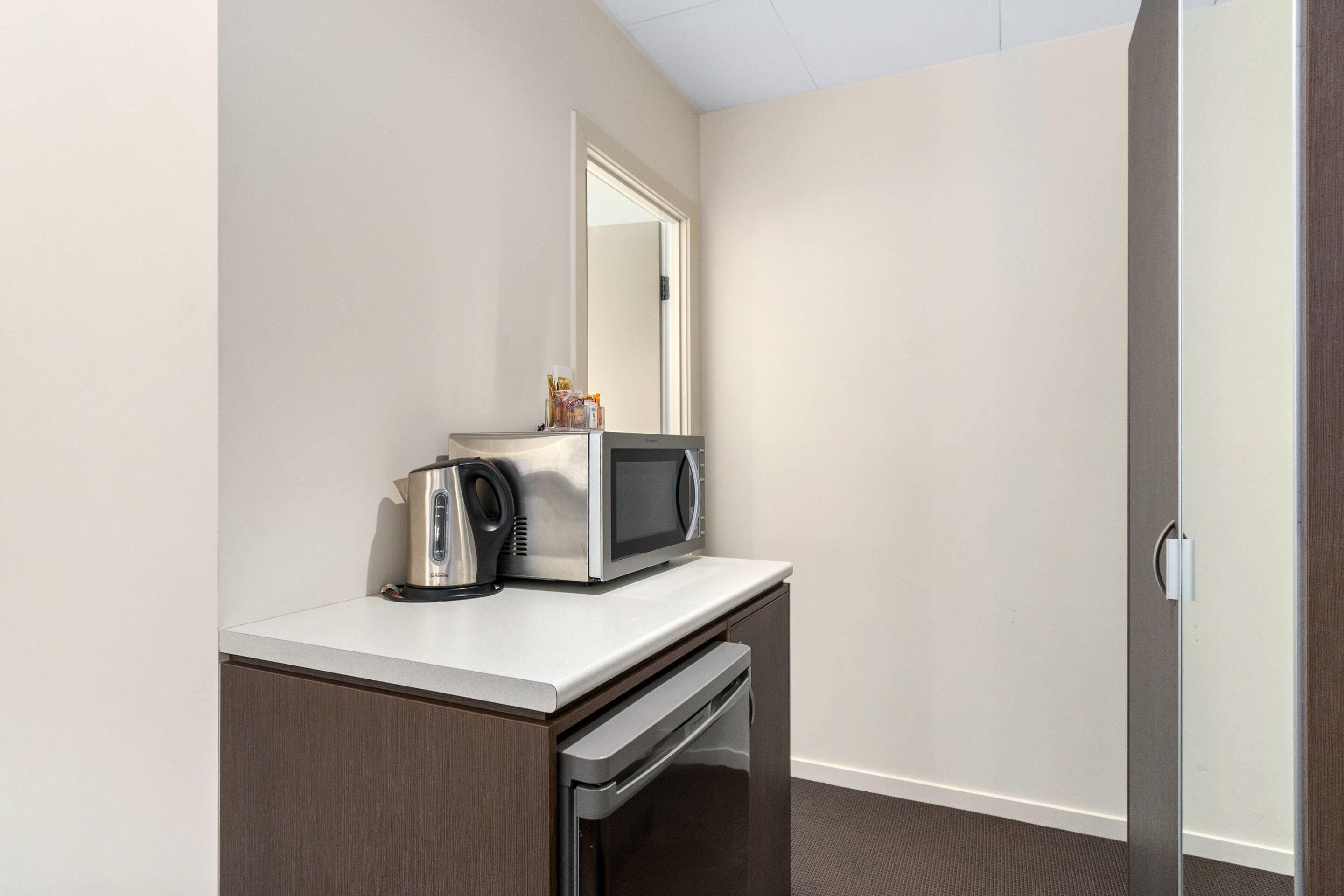 Deluxe Room, 1 Queen Bed