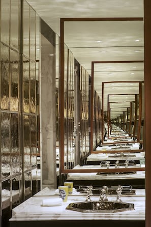 Room (Holborn) | Bathroom sink