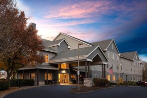 Exterior - La Quinta Inn & Suites by Wyndham Eugene (Eugene)