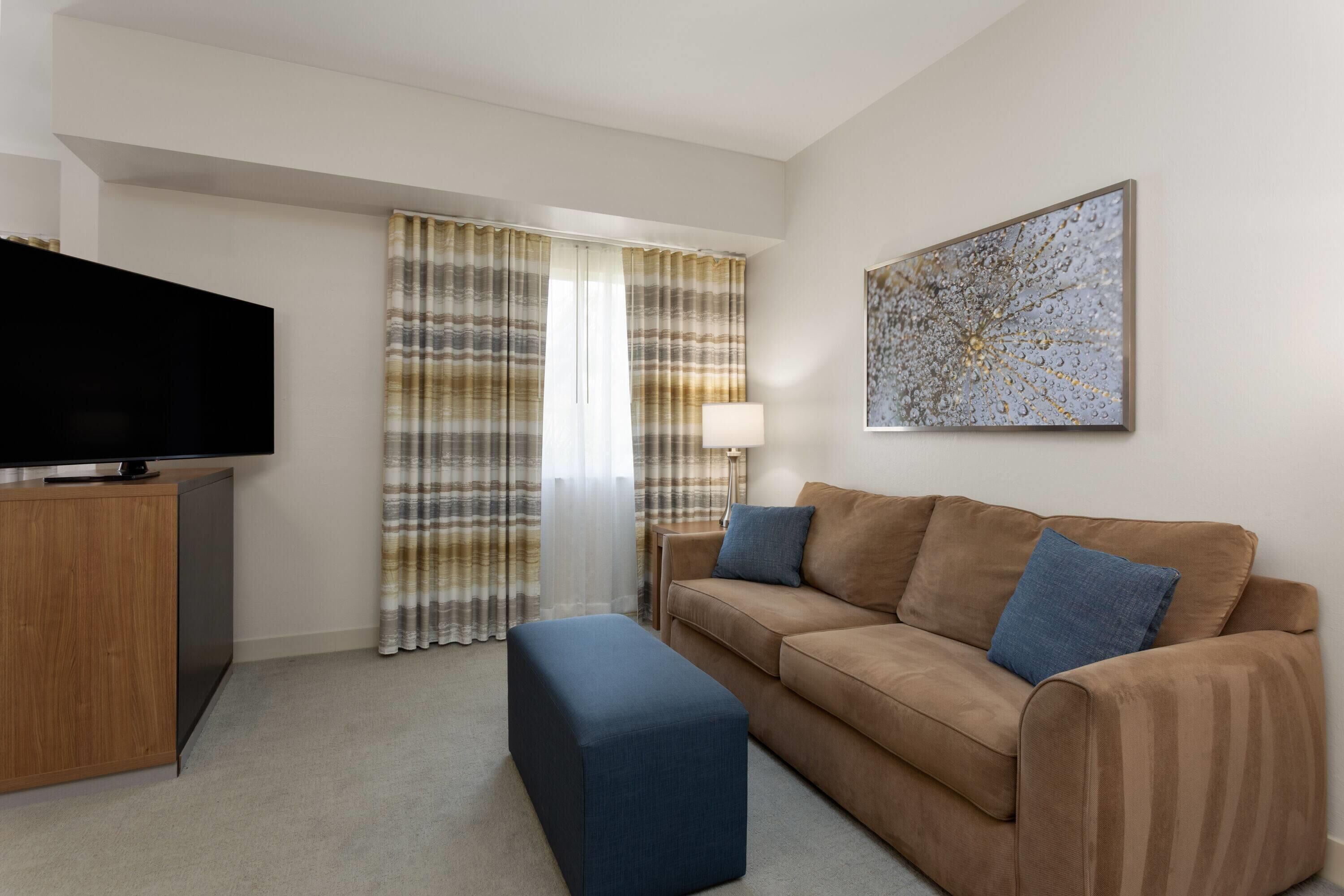 50-inch flat-screen tv with cable channels, tv