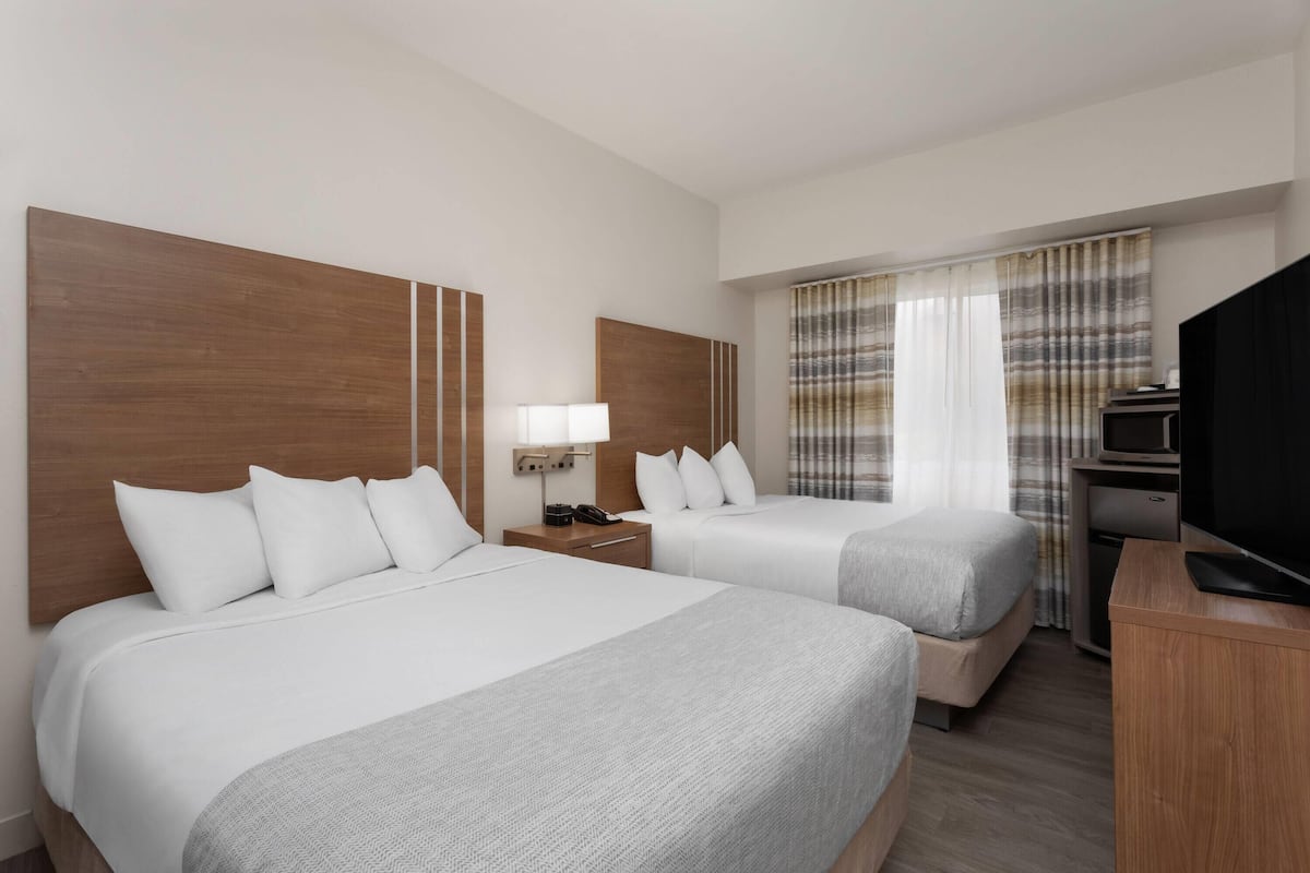 Room, 2 Queen Beds, Non Smoking