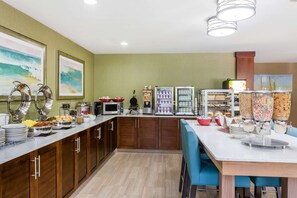 Desayuno buffet incluido todos los días 