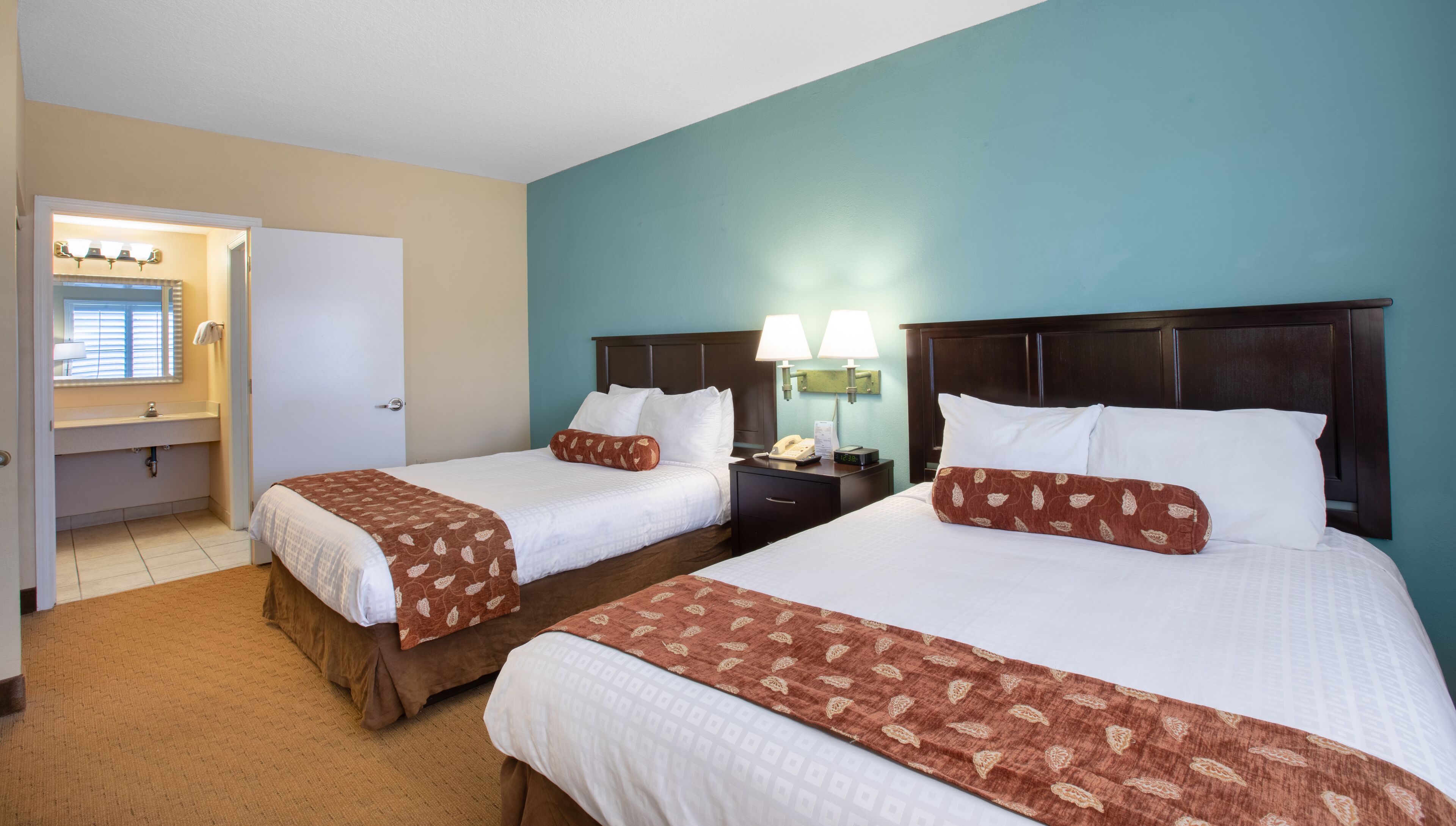 Ropa de cama de alta calidad y cortinas blackout 