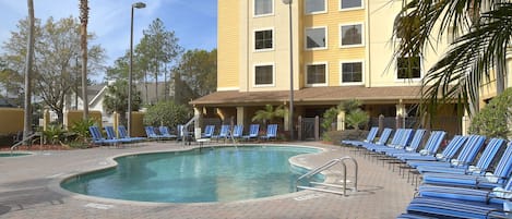 Outdoor pool, pool loungers