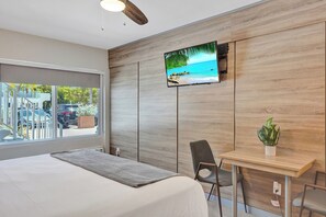2 bedrooms, premium bedding, pillow-top beds, in-room safe