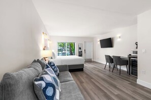 Premium bedding, pillow-top beds, in-room safe, desk -  The Garden Hotel & Resort  (Fort Lauderdale)