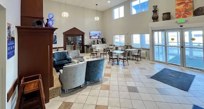 Baymont by Wyndham Litchfield