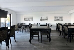 Free daily continental breakfast - Travelodge by Wyndham Welland (Welland)