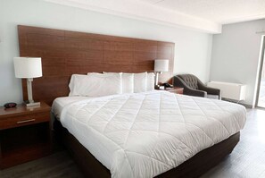 Iron/ironing board, free WiFi, bed sheets