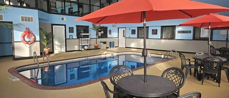 Piscine intérieure