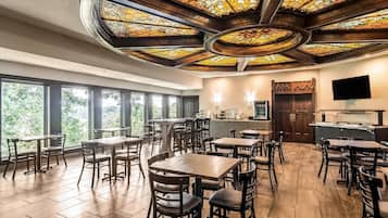 含每日全套早餐