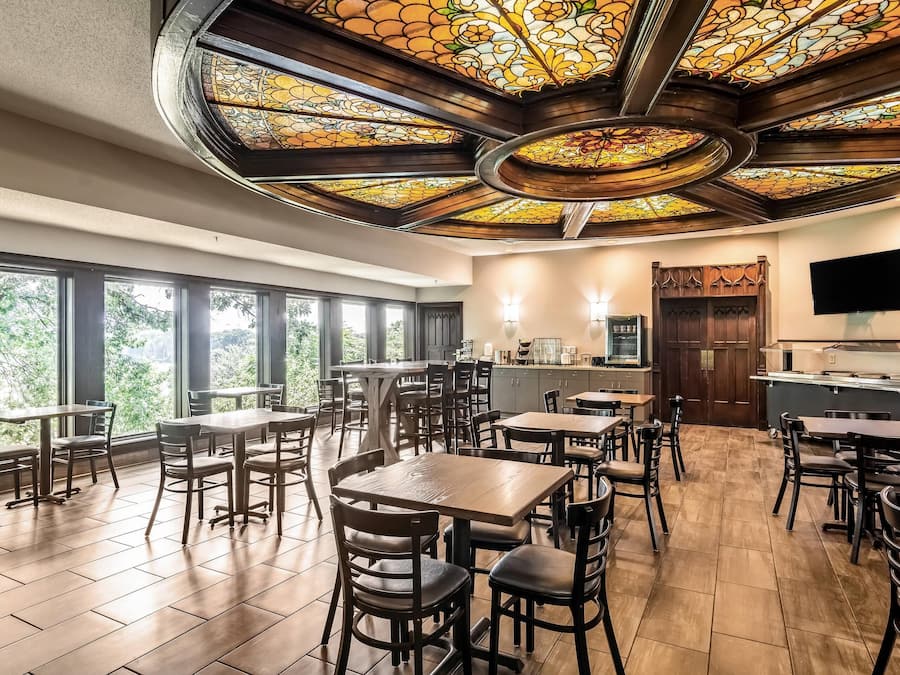 Free daily full breakfast