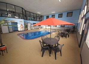 Hồ bơi trong nhà 