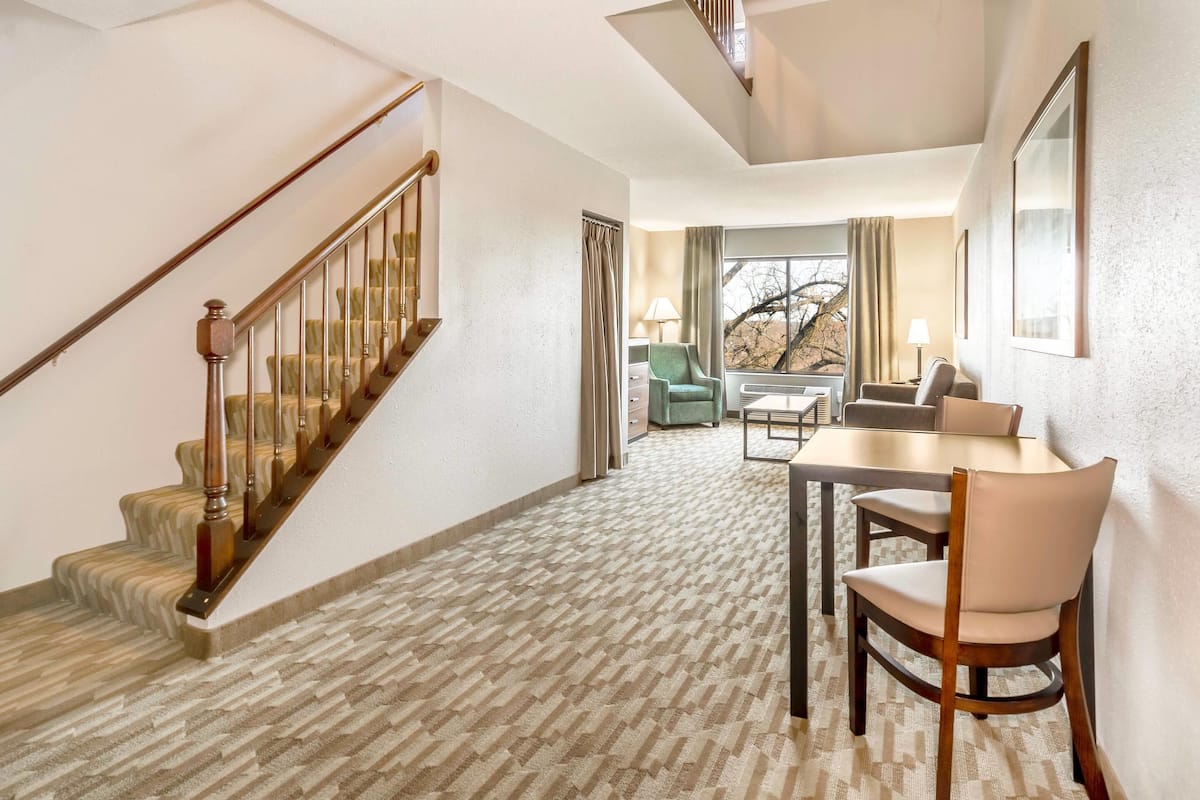 Suite, 1 King Bed with Sofa bed, Non Smoking | Pillowtop beds, desk, laptop workspace, blackout drapes