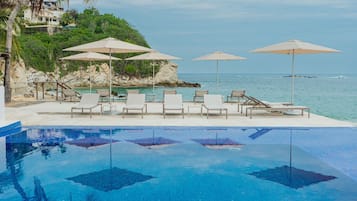 3 piscine all'aperto, servizio di salvamento in loco